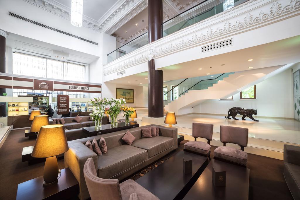 The Dostyk Hotel Almaty Eksteriør bilde